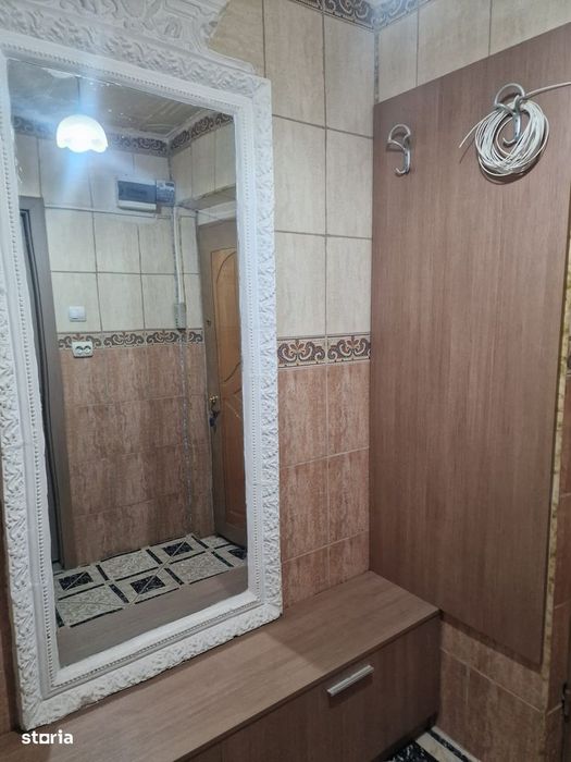 1 decembrie 5-6 minute metrou langa supeco  mobilata si utilata