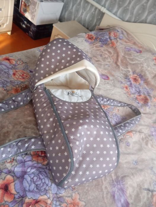 Продам комбинезон и переноску