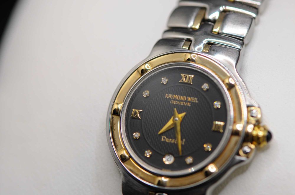 Швейцарски дамски часовник с диаманти, 18K - Raymond Weil Parsifal