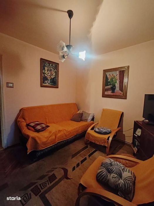 4 camere spatioase, 85 mp, 2 bai – mobilat, zona Spitalul Sf. Ioan — fotografia 3