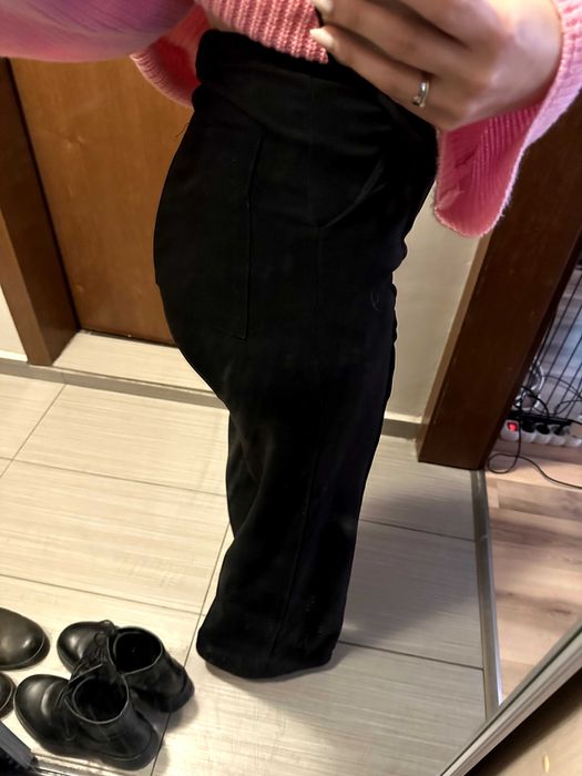 Черни спортно-елегантни панталони S/M