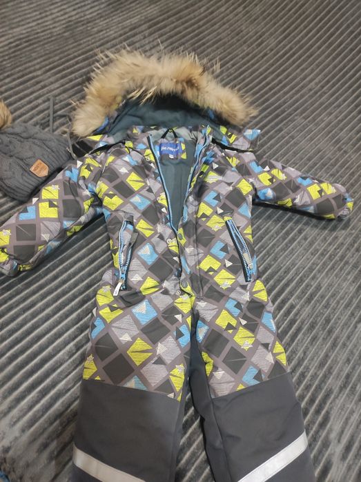 Продам комбенизон на 2-3 года