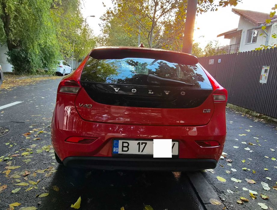 VOLVO V40 2013 — imagine 3