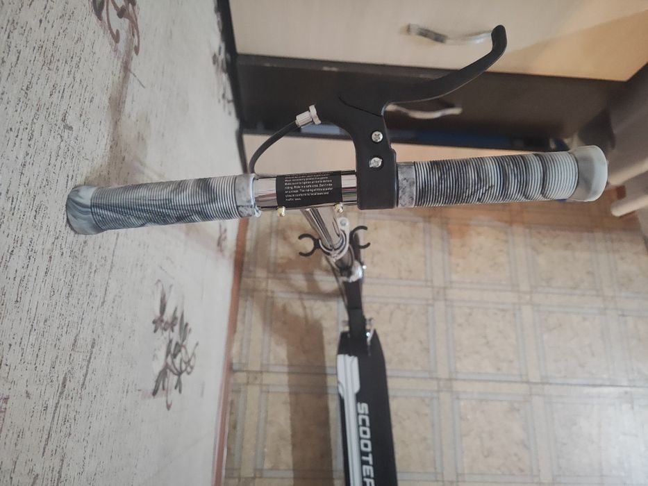 Самокат SKOOTER.