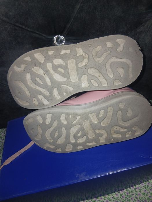 Кроссовки для девочки