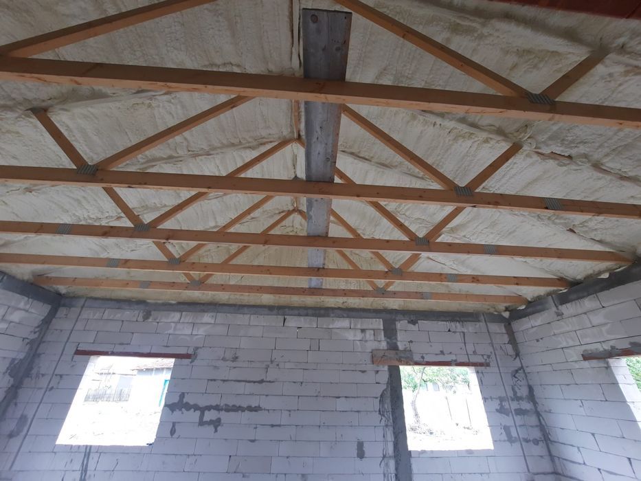 izolatie spuma poliuretanica izolatie terasa izolatie mansarda hala