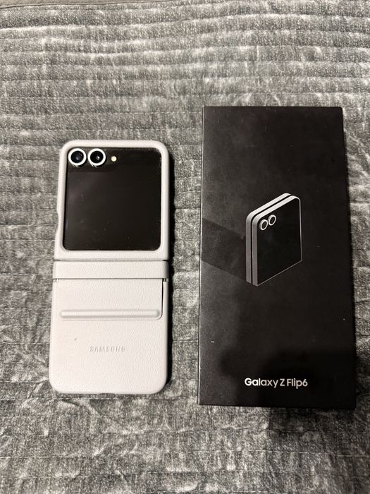 Galaxy Z flip 6/256