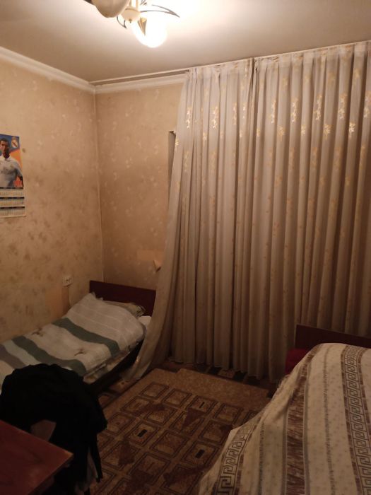 Продам 3х комнатную квартиру с удвоенным залом . Ахмад Югнакий