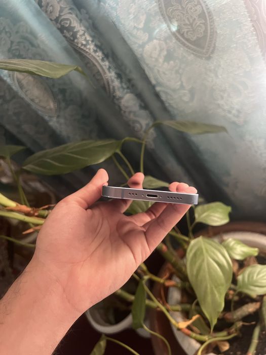 Продам IPhone 14 128gb