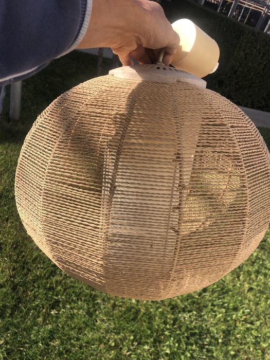 Полилей с плетена основа