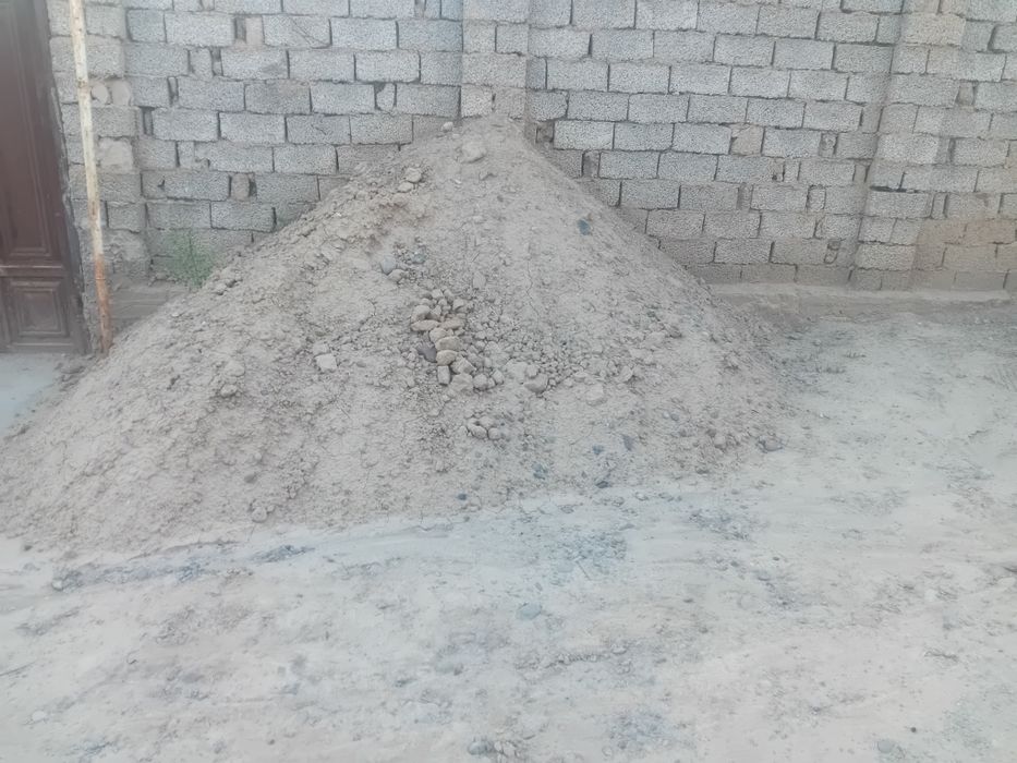 Sotiladi kilinsz bilan tuproq
