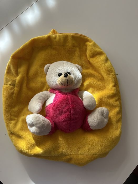 Раничка с плюшено мече