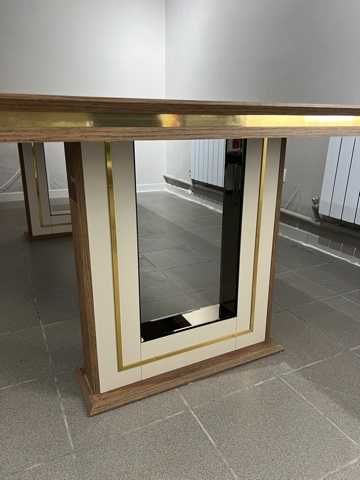 Продам мебель стол