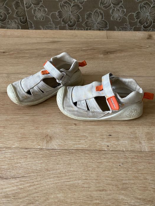 Бебешки сандали biomecanics размер 22