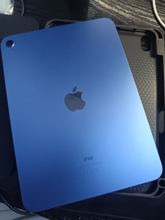 Ipad 10, 64gb, impecabilă, cu husa