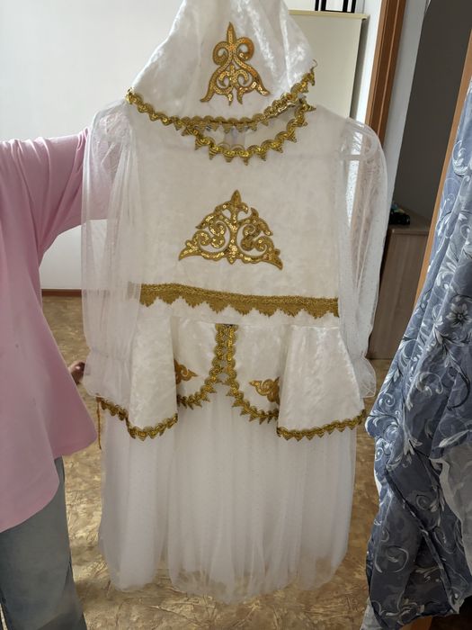 Продам платье и саукеле