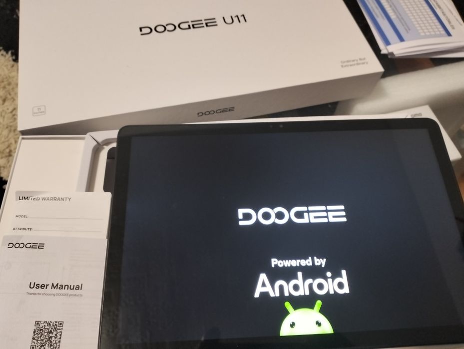 Tableta doogee u11 .Nou desfăcut pt poză +Benq MS 531 video proiector