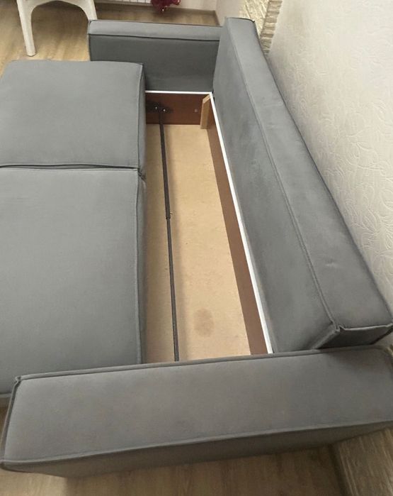 Продам шикарный диван.