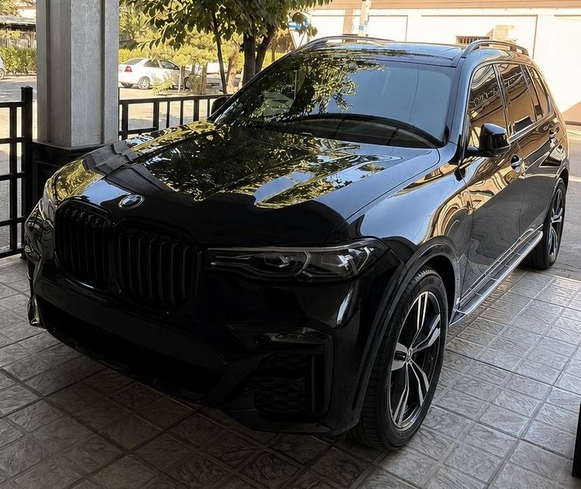BMW X7 xDrive 40i 2020 год