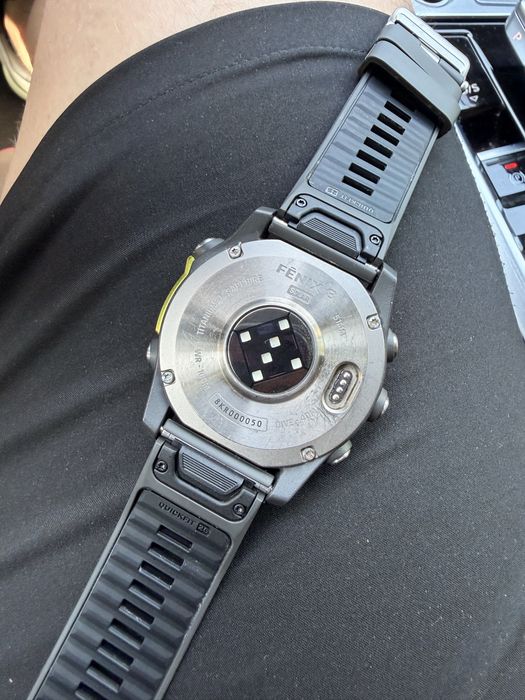 Garmin Fenix 8 Solar Sapphire Titanium 51мм