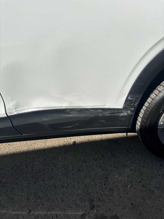 Tracker 2 левая пассажирская дверь (chap yo'lovchi eshigi)