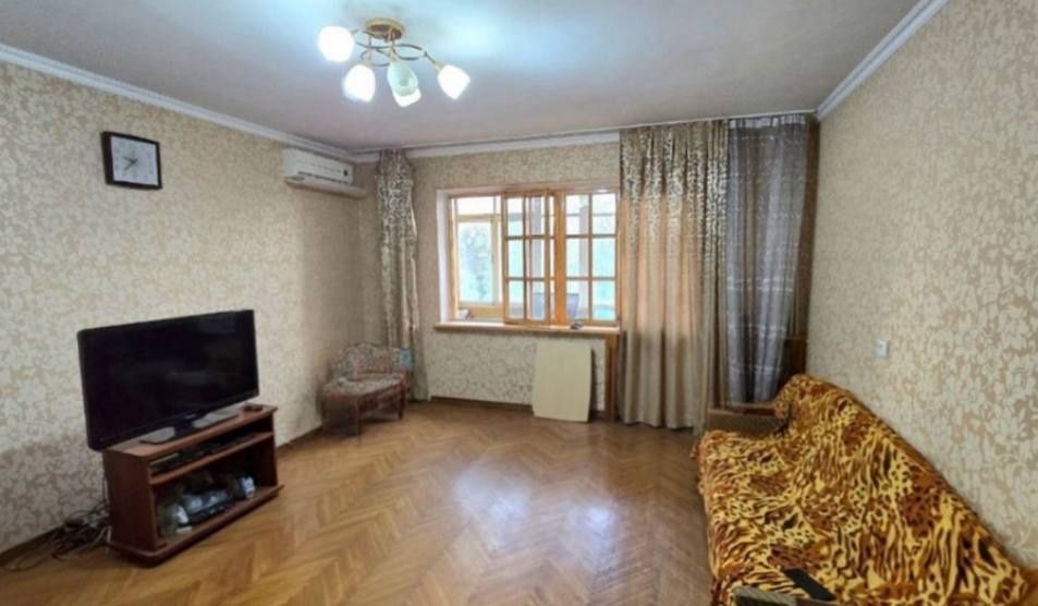 Срочно Продаётся Мирабад 3/4/9 ремонт средний без мебелья локации топ