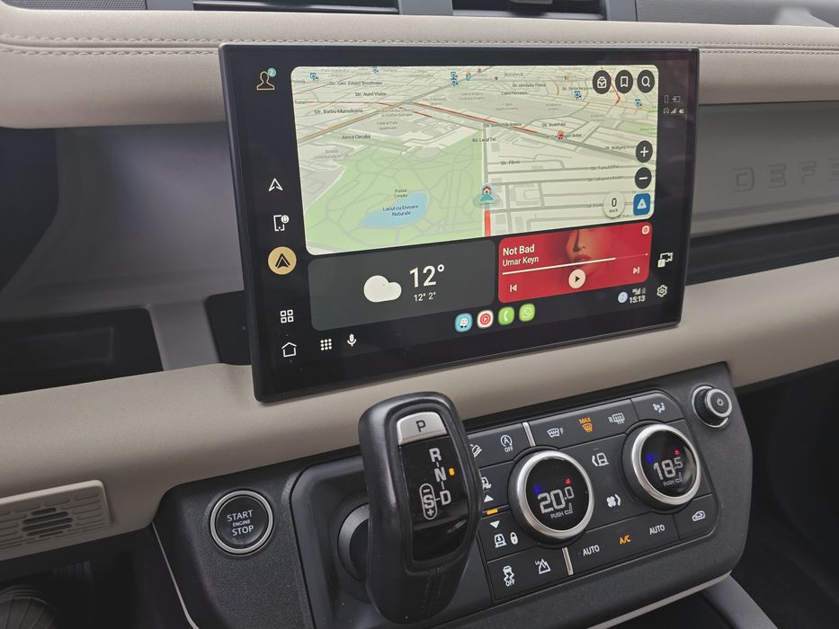 Land Rover Defender 90