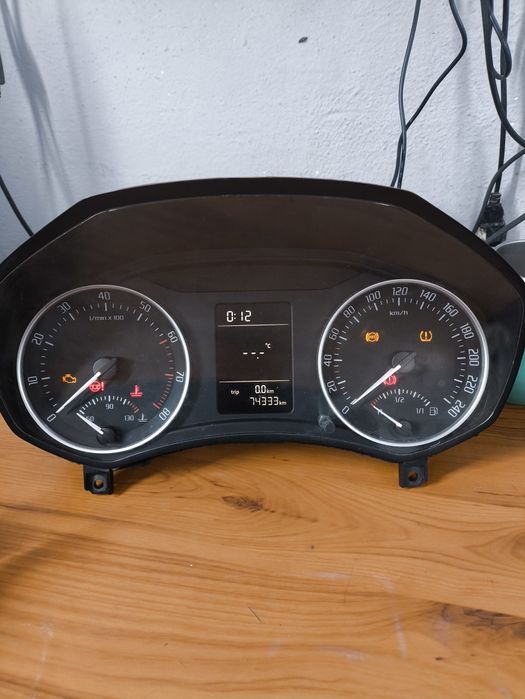 Панель (щиток) приборов Skoda Octavia A5.