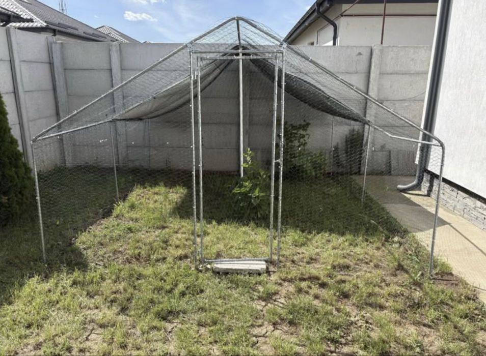 Pawhut tarc Gaini Exterior – Cadru Zincat & Plasa cu Acoperis Impermeabil Argintiu, 300cm x 400cm x 200cm
