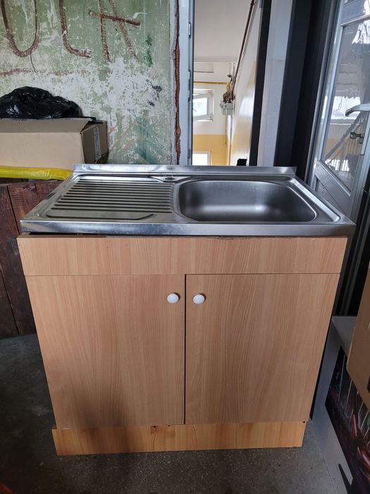 Chiuveta cu mobilier