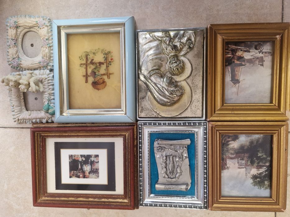 Малки картини рамкирани