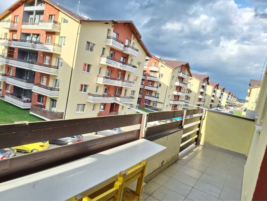 Proprietar-vanzare apartament spatios (mobilat si utilat)2 camere in Subcetate Sanpetru cu loc de parcare inclus