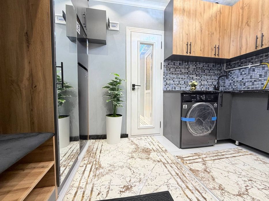 Продажа Чиланзар 8, галерейка, 1/1/4