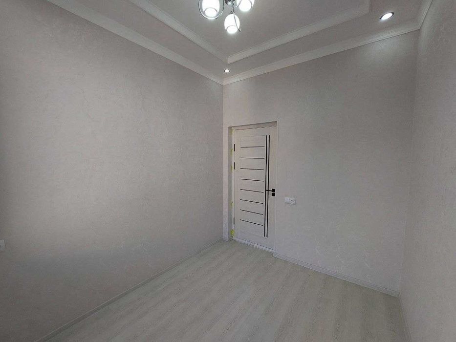 ЖК Xon Saroy Ayvon 3 комнатная 76м2 по кадастру , Универсам ориентир