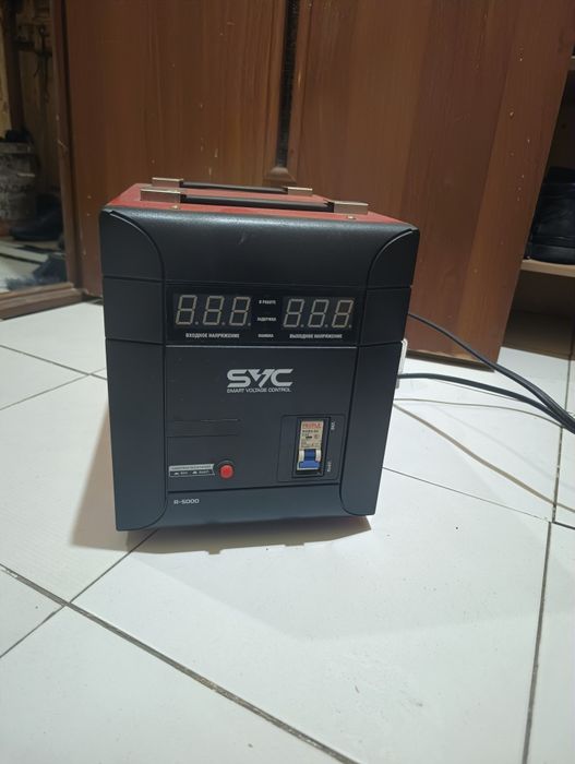 Стабилизатор напряжения 5000Вт