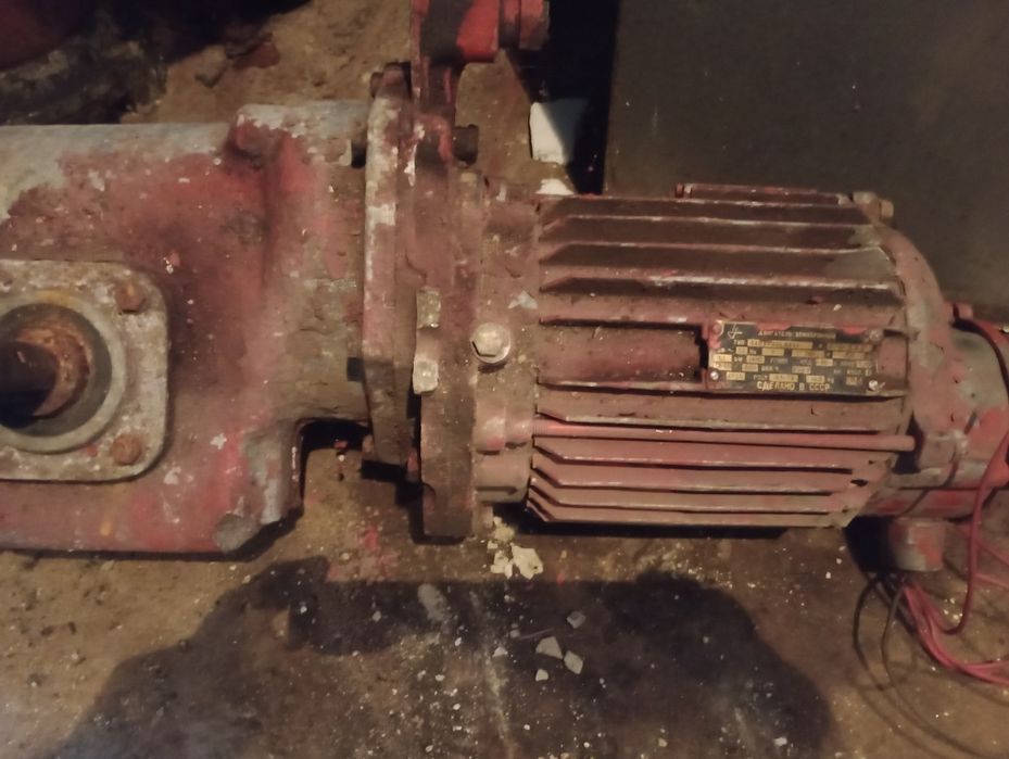 Электромотор,редуктор б.у