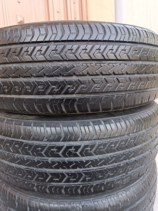 205 65 R15 Balon Sotiladi Holati yaxshi Bita balonda Shishka bor