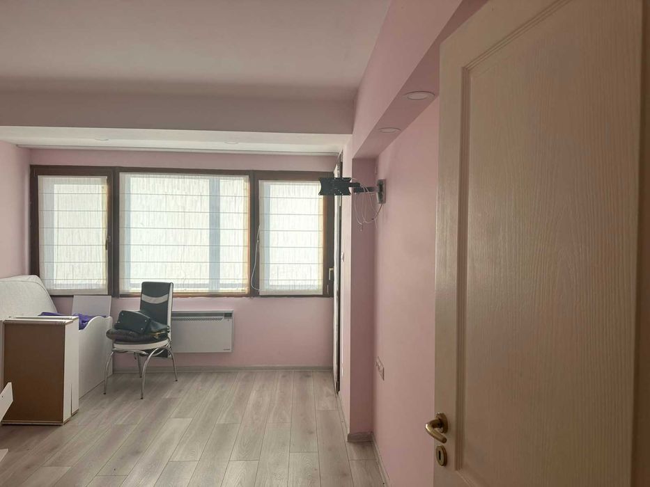 Продава се Тристаен апартамент в Стара Загора, Център - 90 кв.м за 935 €/кв.м - Снимка #2