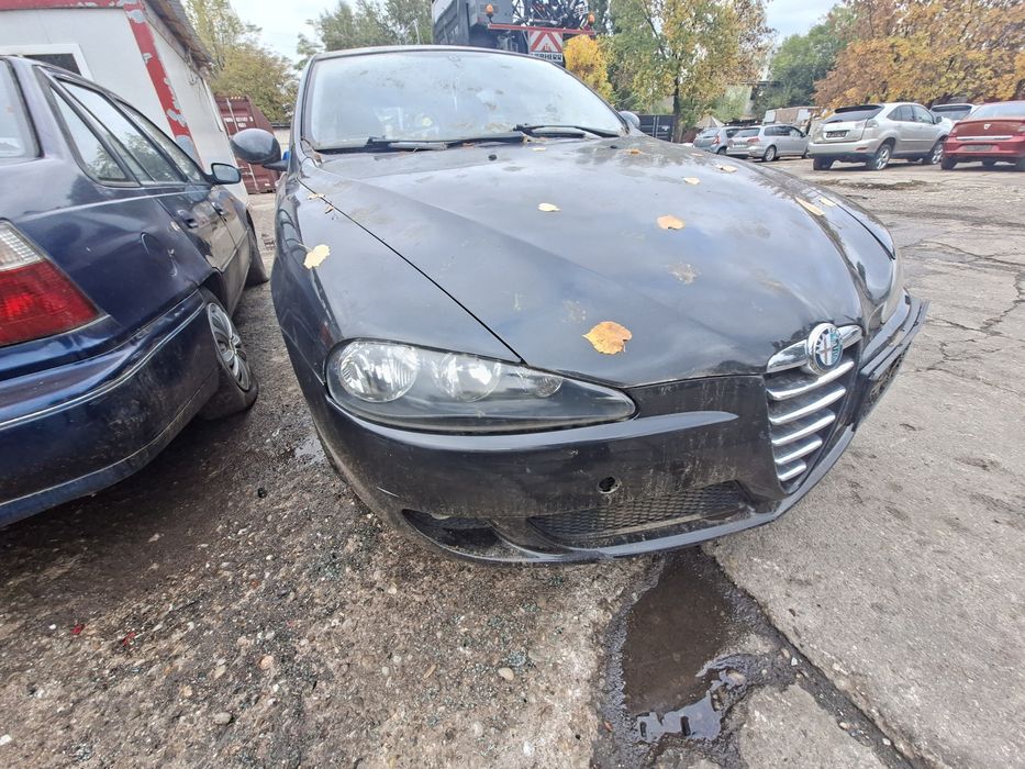 Dezmembrez Alfa Romeo 147 1.6 benzina 2006 AR372.03