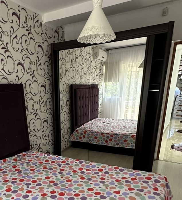 Sifonier Mobexpert cu doua usi glisante.