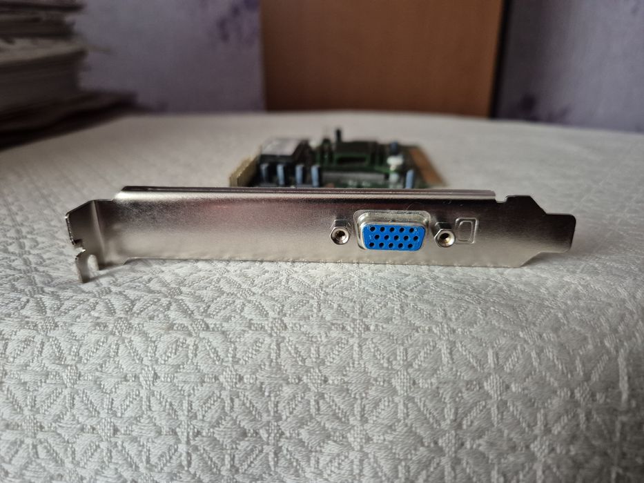 Видеокарта  S1601A на старые компьютеры