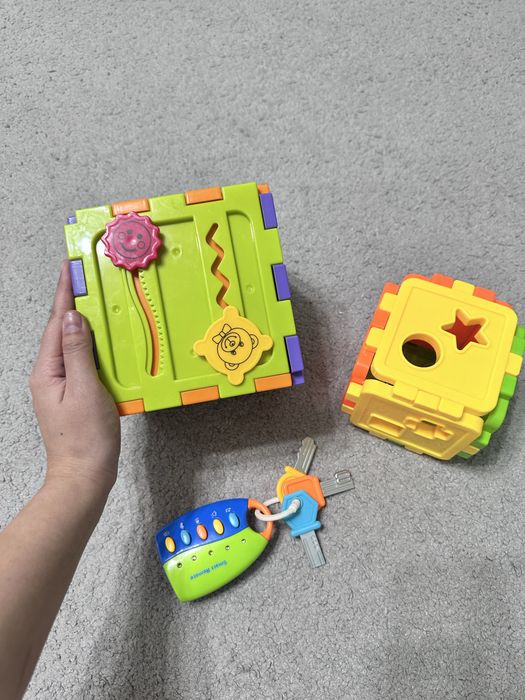 Продаются игрушки