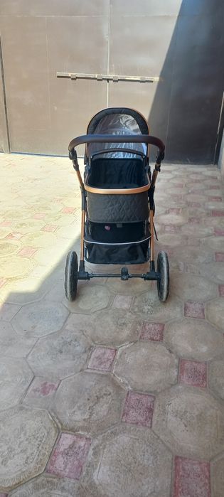 Балаларға арналған қол арба. Детский коляска.