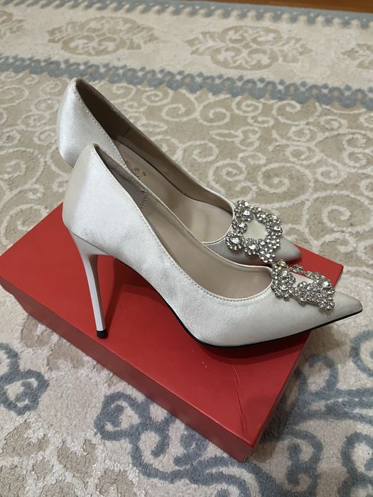 Срочно продом туфли босонжки