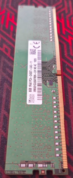 Рам Памет: SKHynix 32GB (4x8GB) DDR4 2400MHz CL17