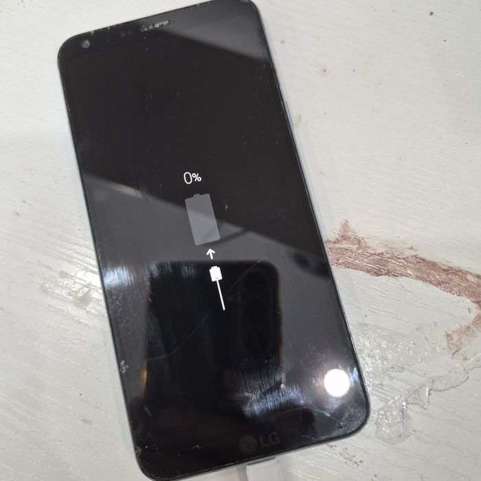 LG Q6 на запчасти