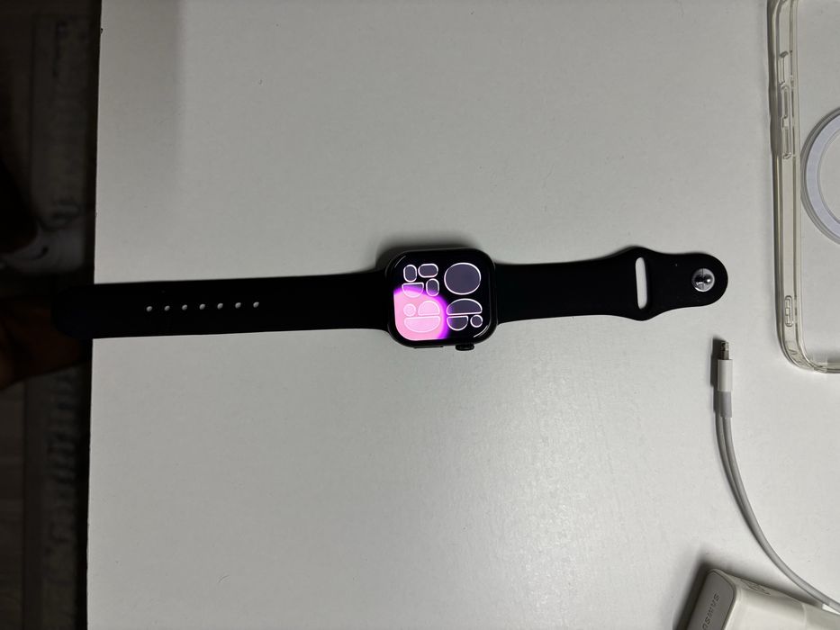 Watch se 11 42мм
