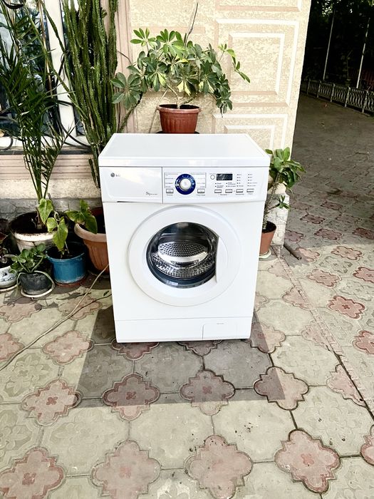 Продам стиральную машинку LG