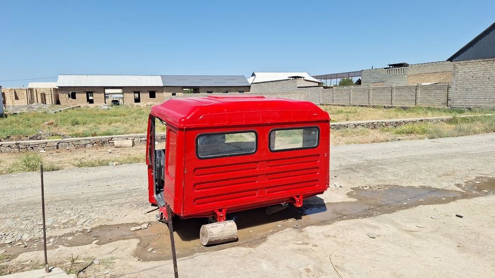 Shakman F3000 Kabina