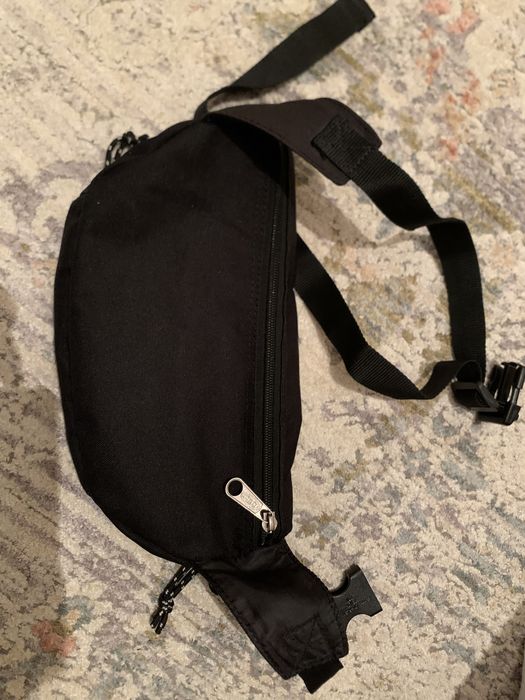 Поясная сумка Eastpak